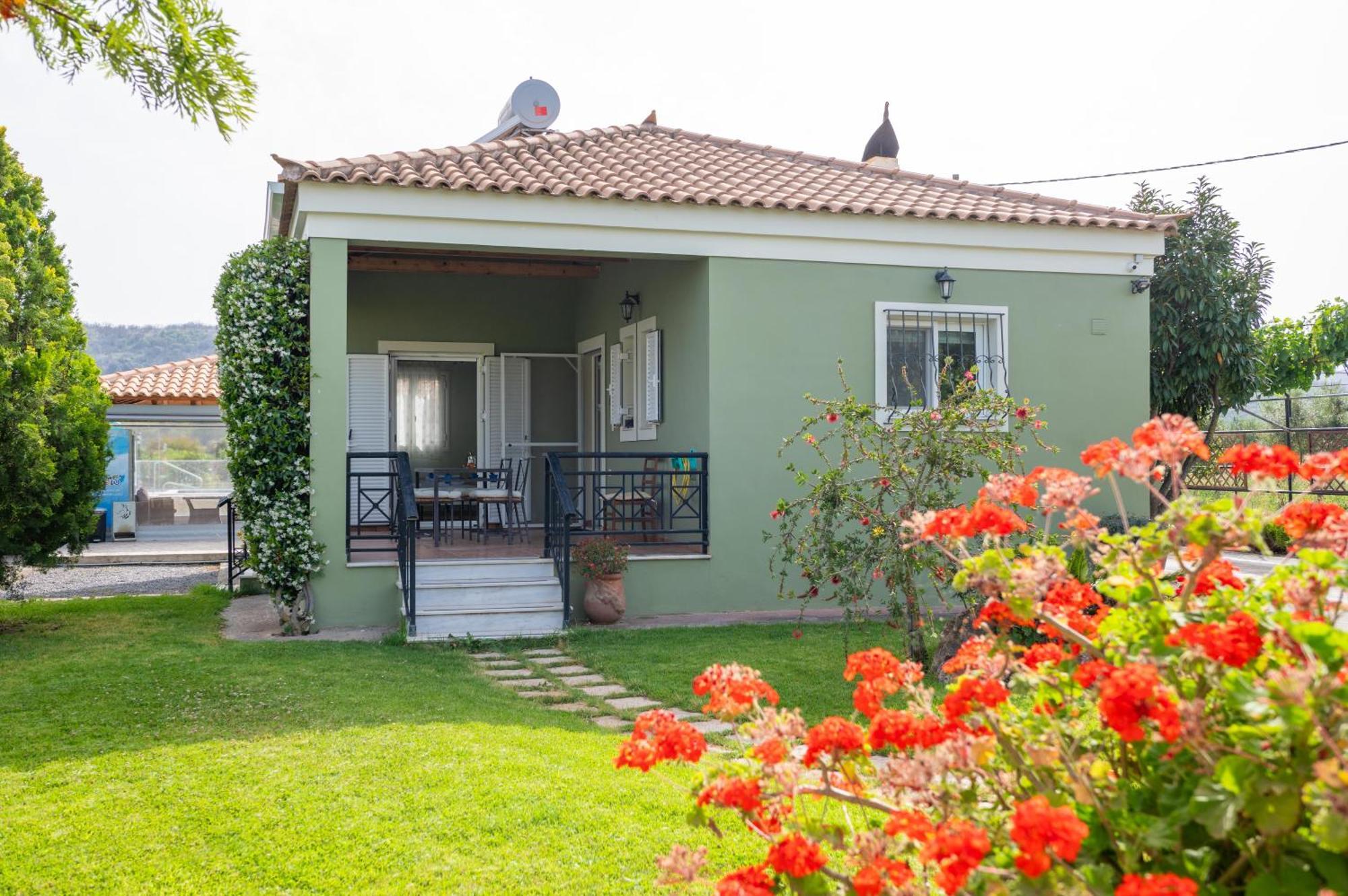 Spedion Villa - Near To Sea Villas With Heated Swimming Pool Gytheio Rum bild