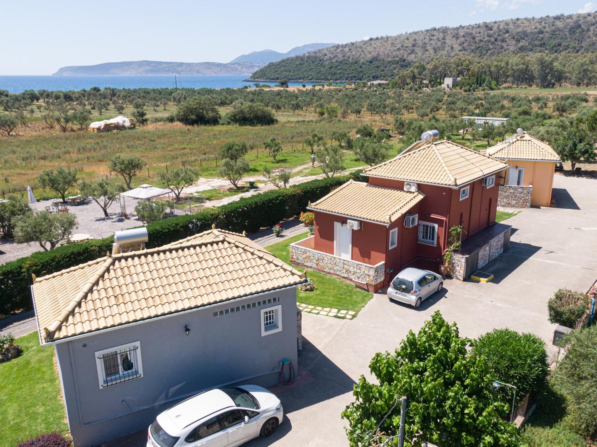 Spedion Villa - Near To Sea Villas With Heated Swimming Pool Gytheio Exteriör bild
